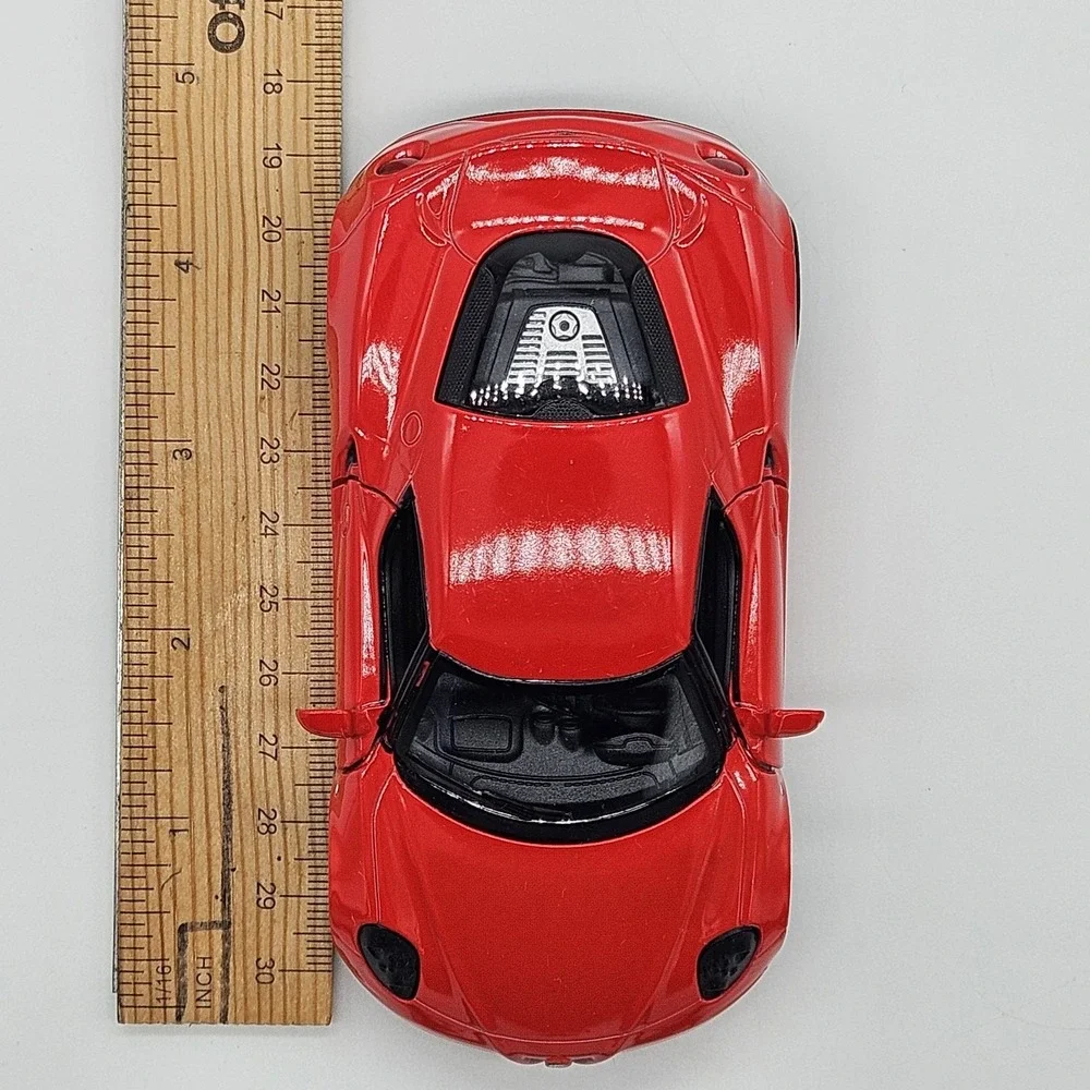 Kinsmart Alfa Romeo 4C 1/32 Scale Red Diecast Model Toy Car Open Doors Pull Back
